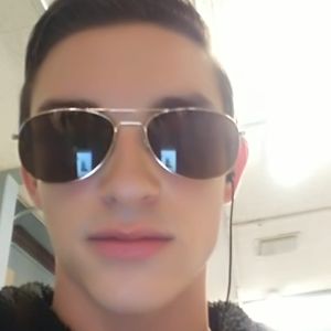 Meet your Posher, Kyle